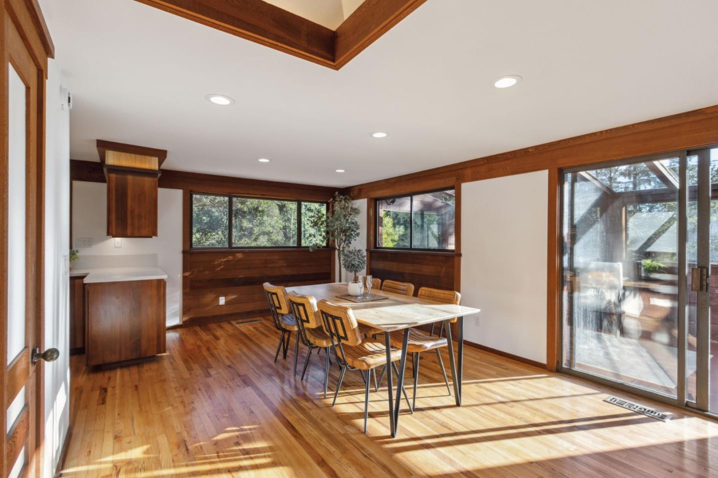 50 Rustic LN