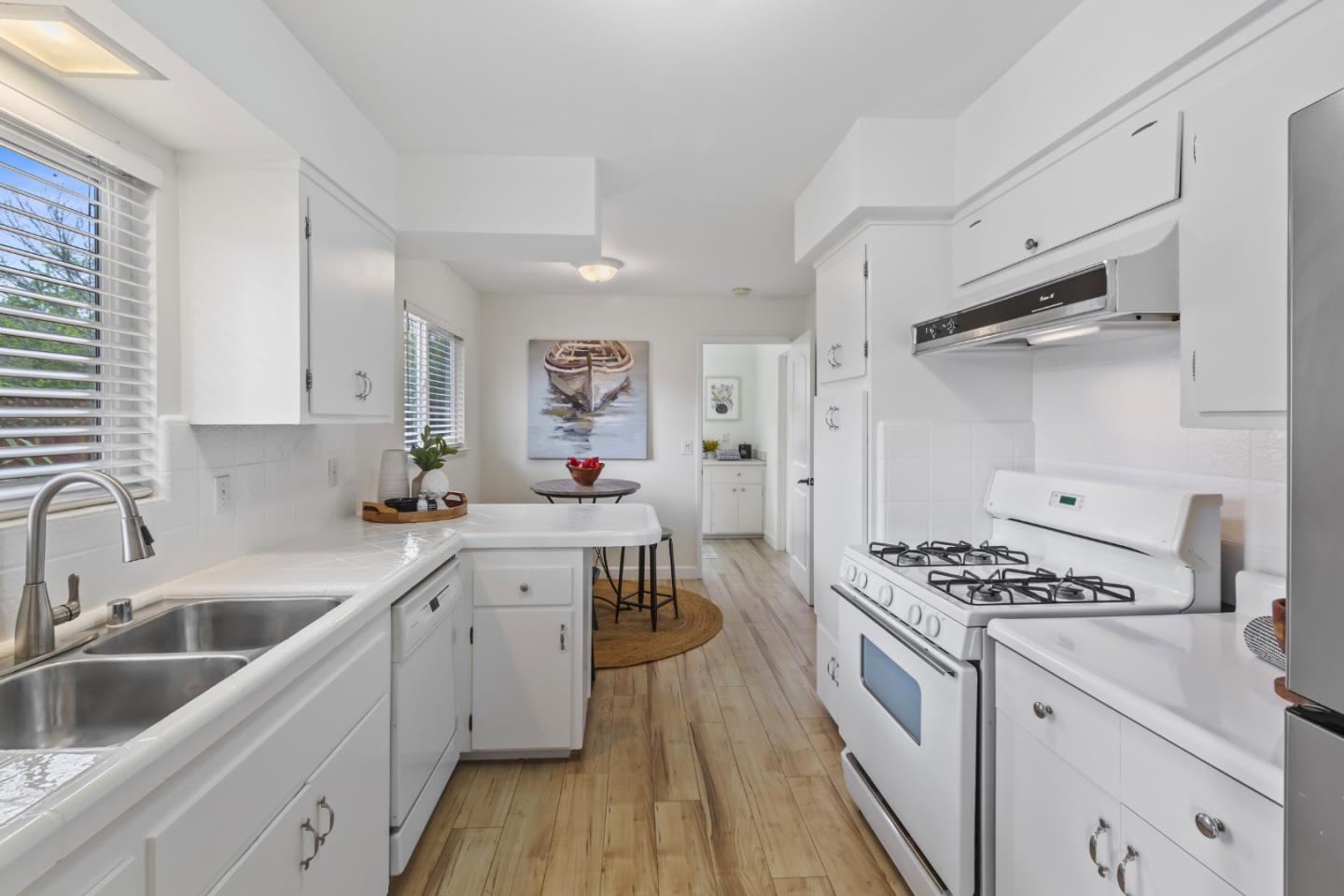 210 Harkleroad AVE