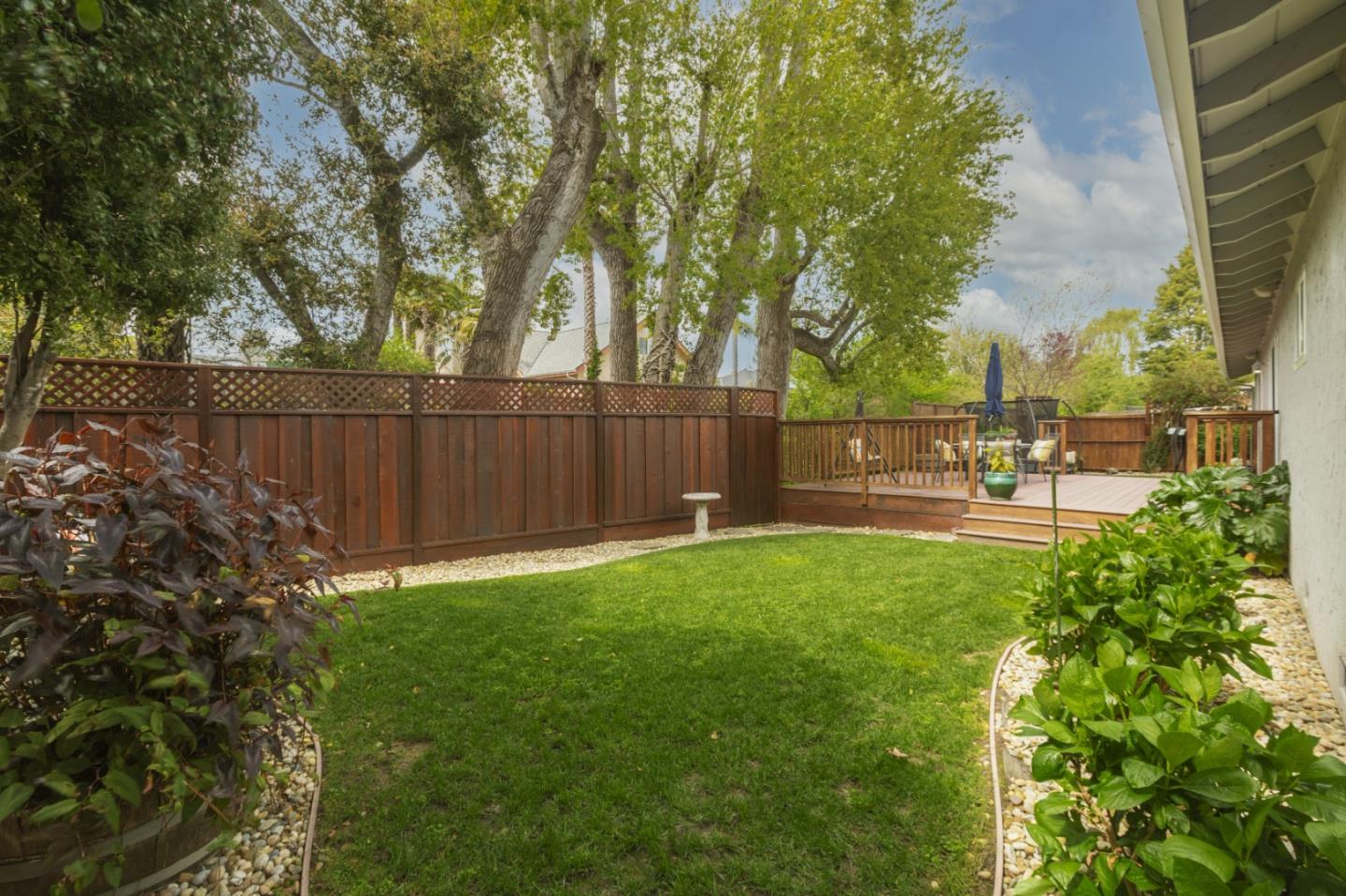 210 Harkleroad AVE