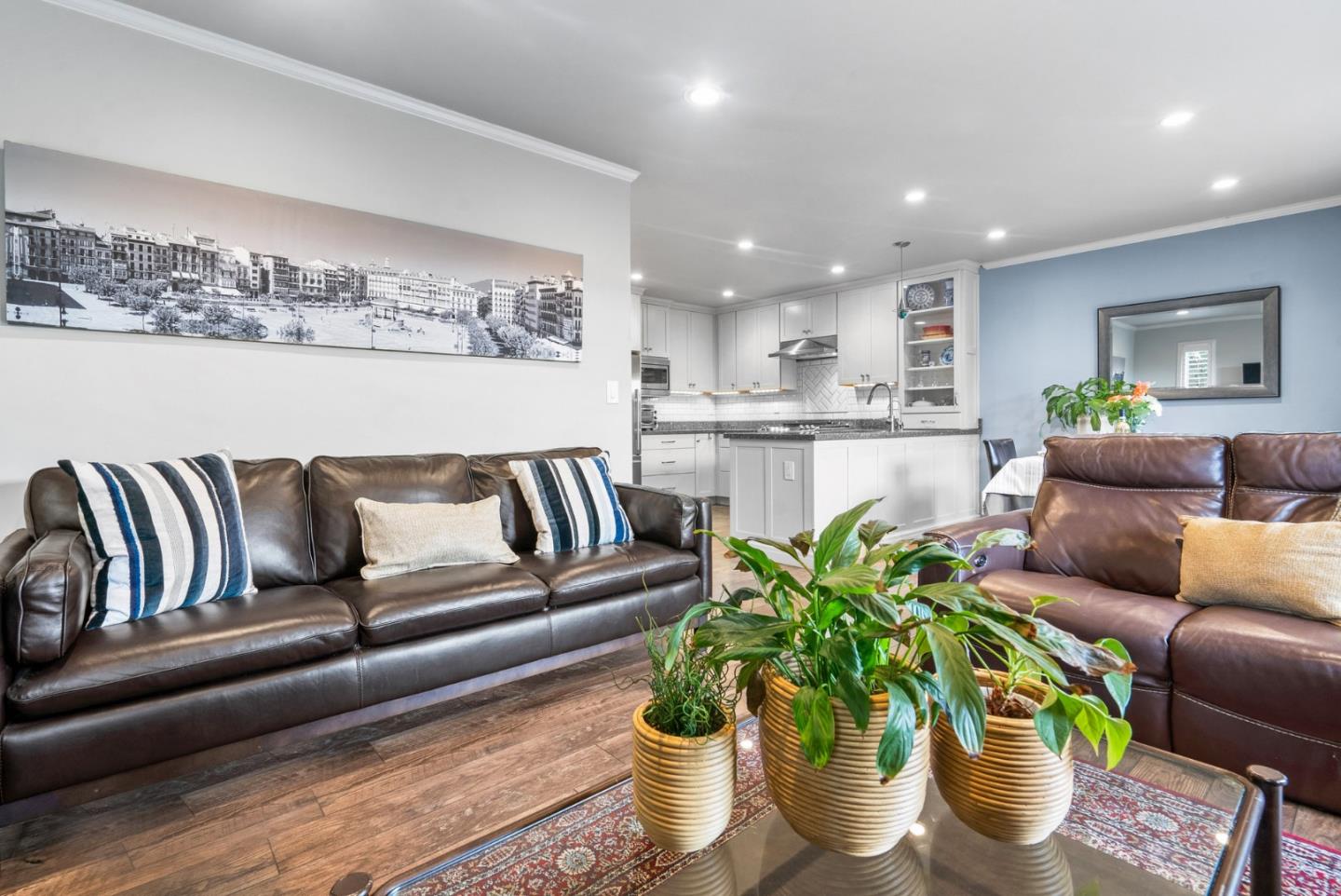 3071 Arlington DR