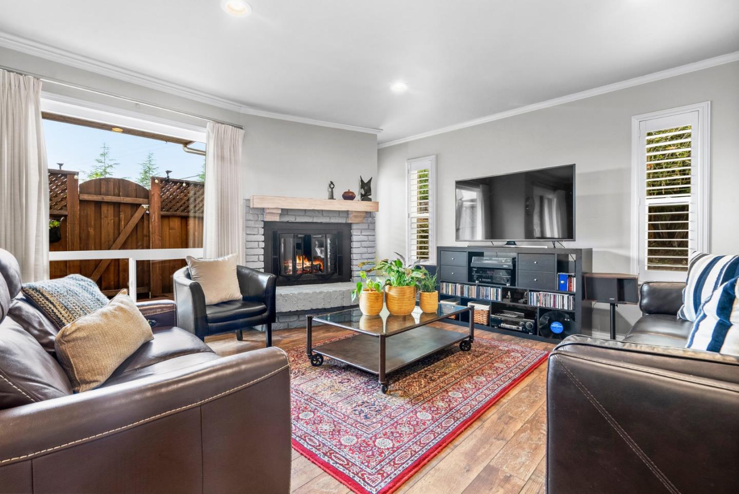 3071 Arlington DR