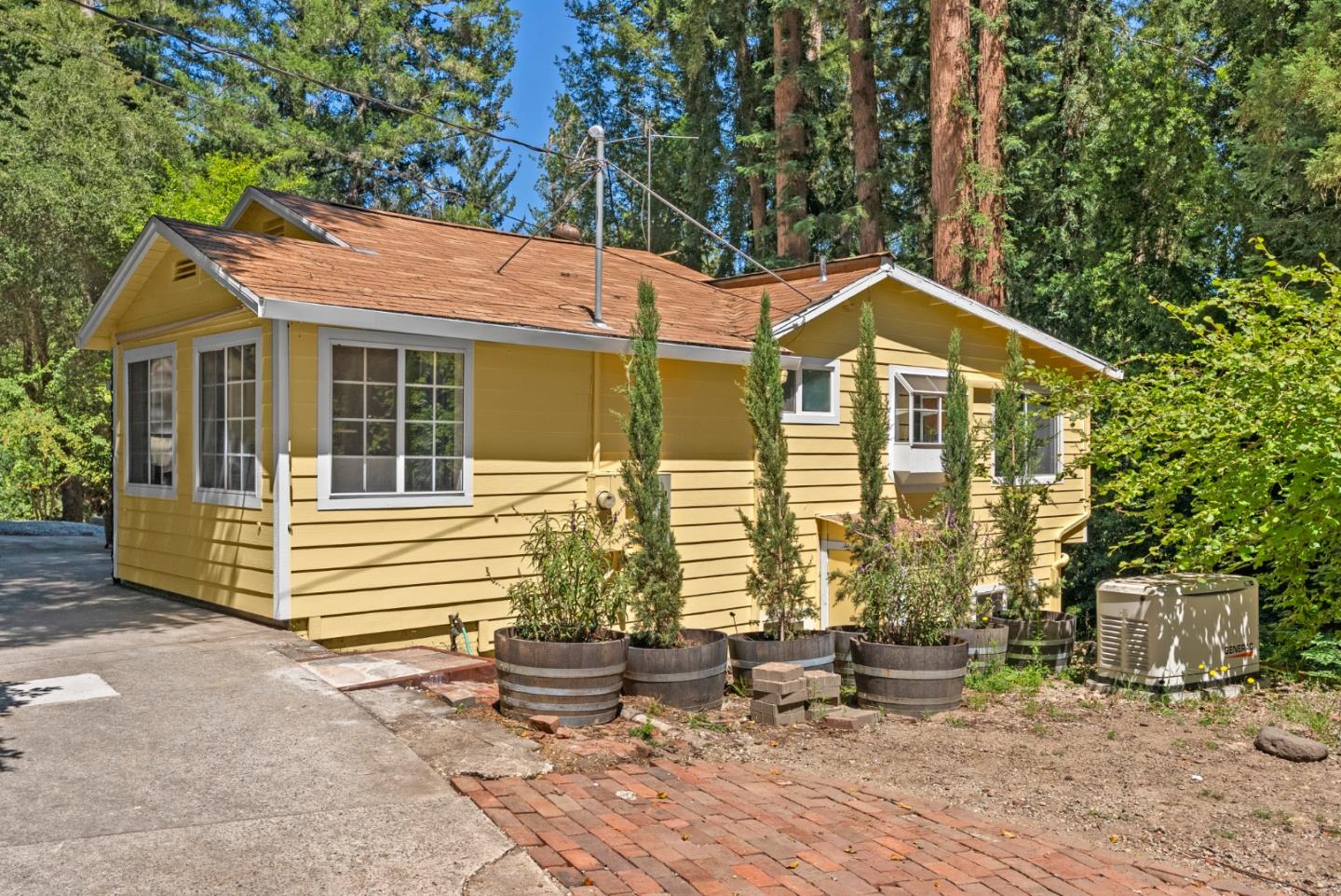 260 Overlook Drive