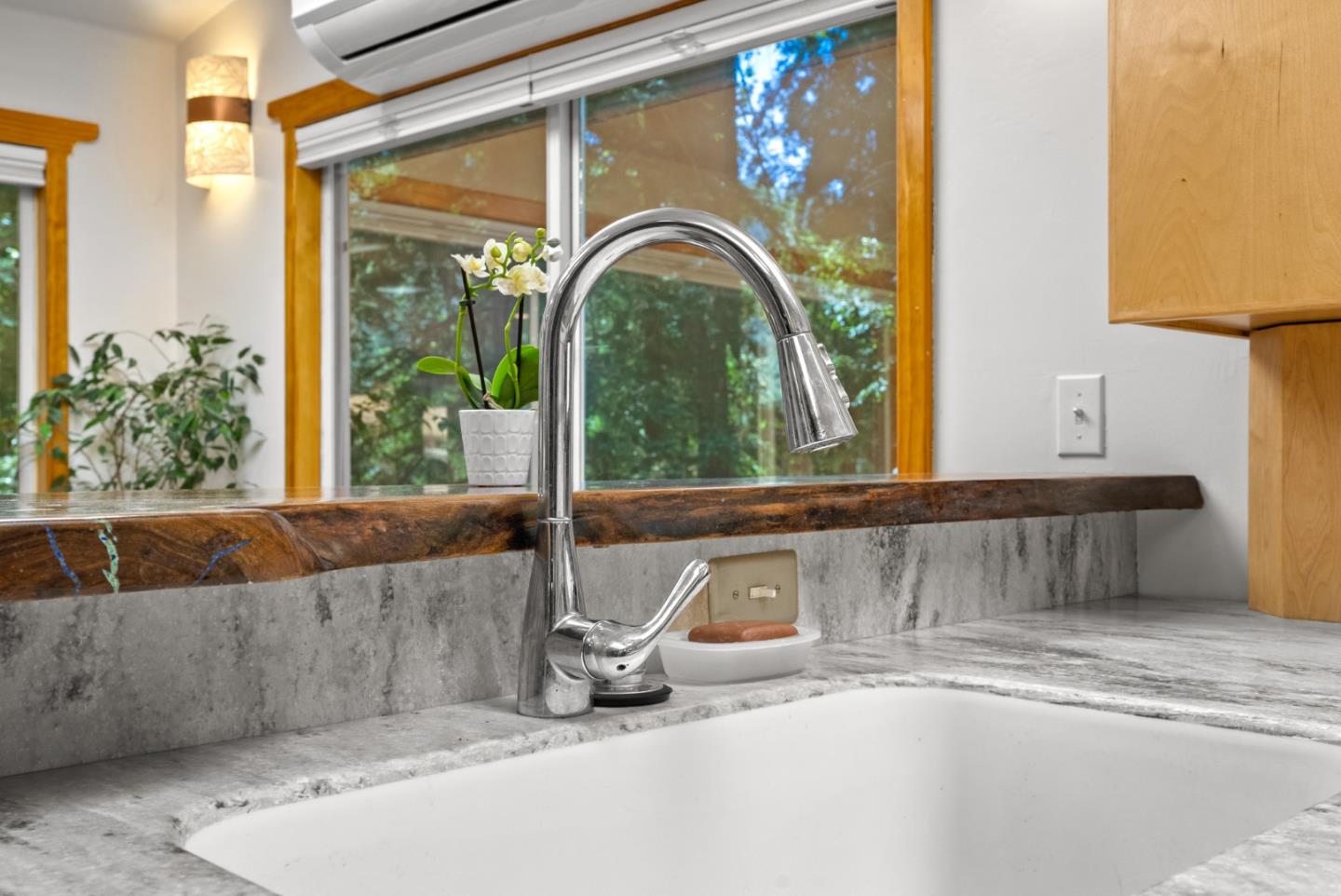 260 Overlook Drive