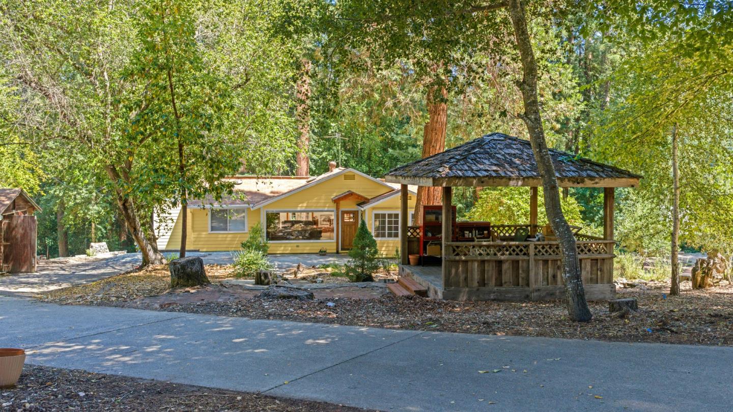 260 Overlook Drive