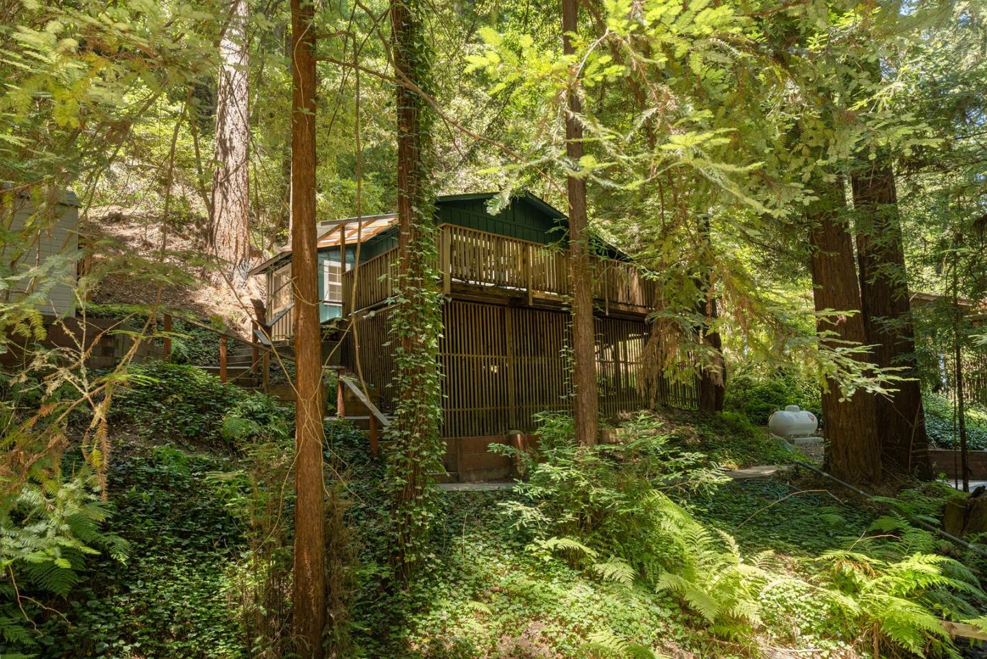 1022 Brookside Drive