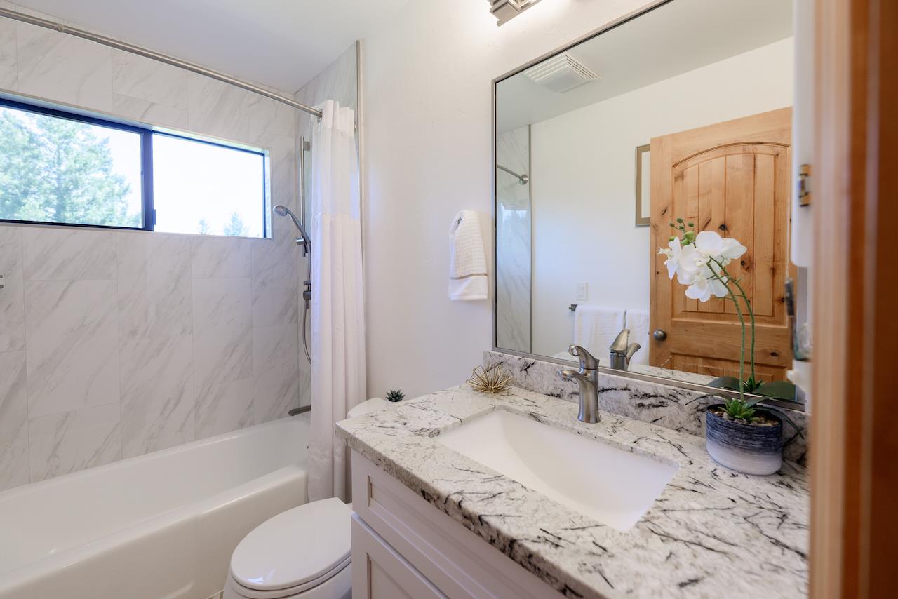 865 Valley View Road