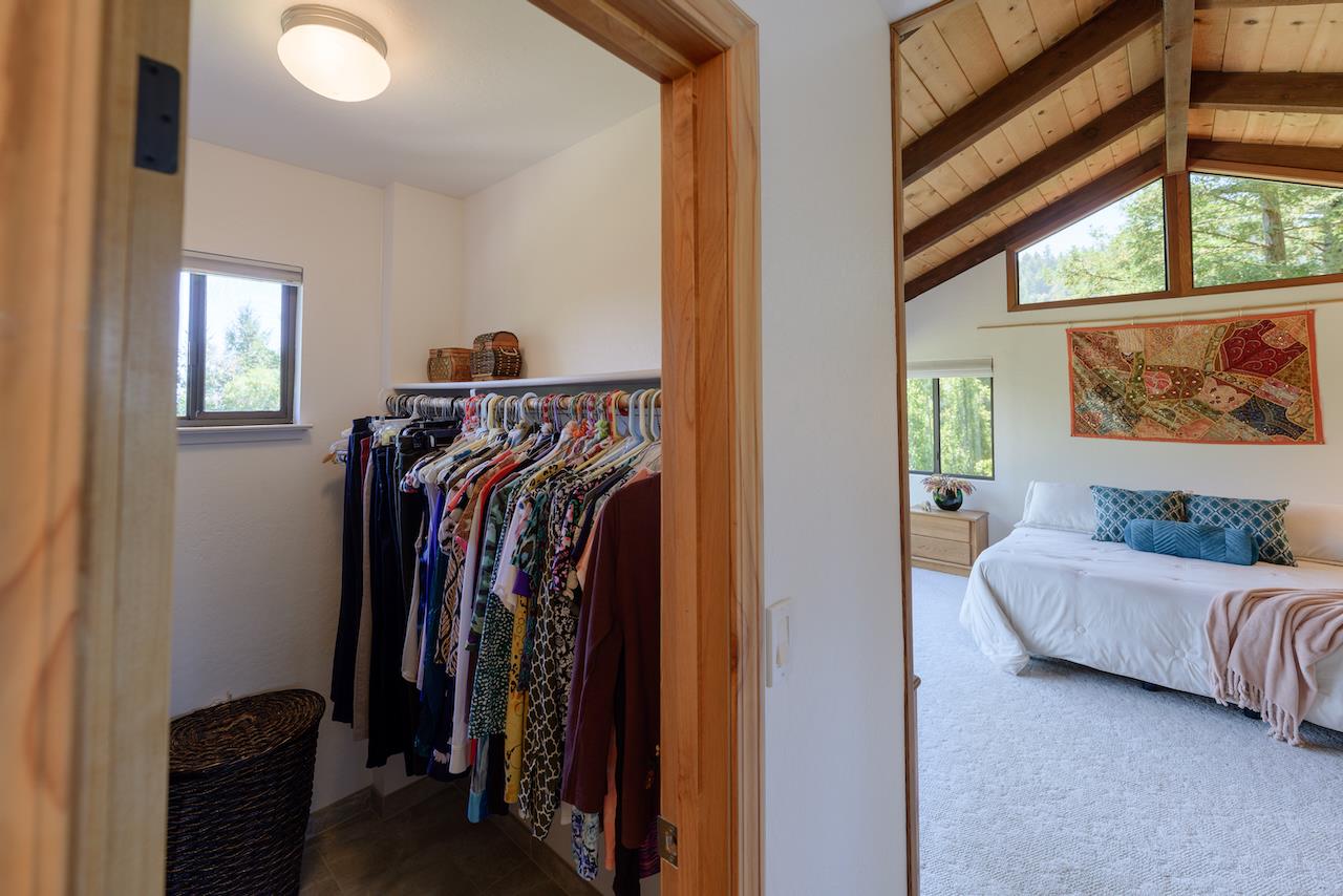 865 Valley View Road