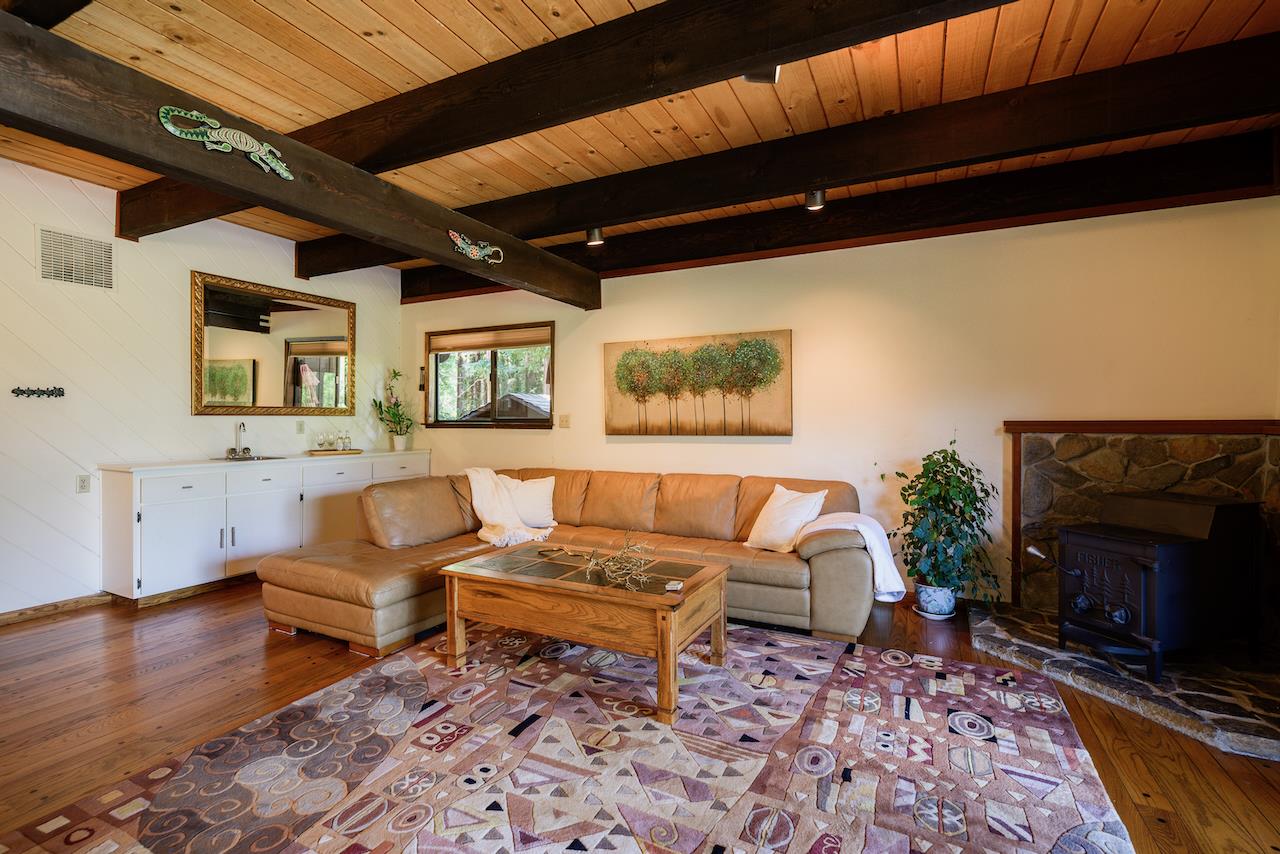 865 Valley View Road