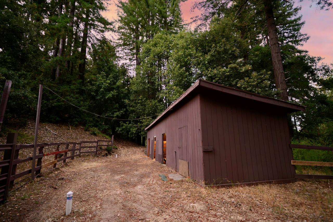 865 Valley View Road