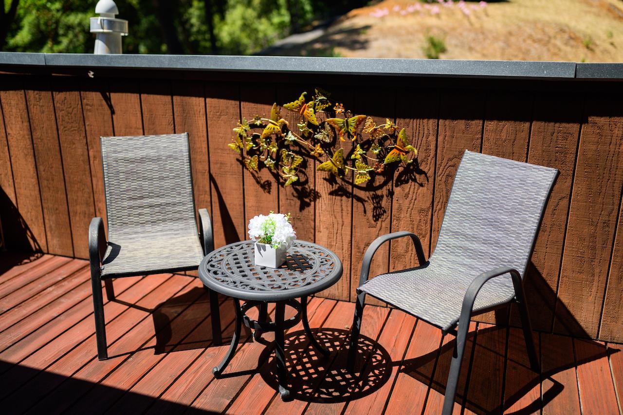 865 Valley View Road