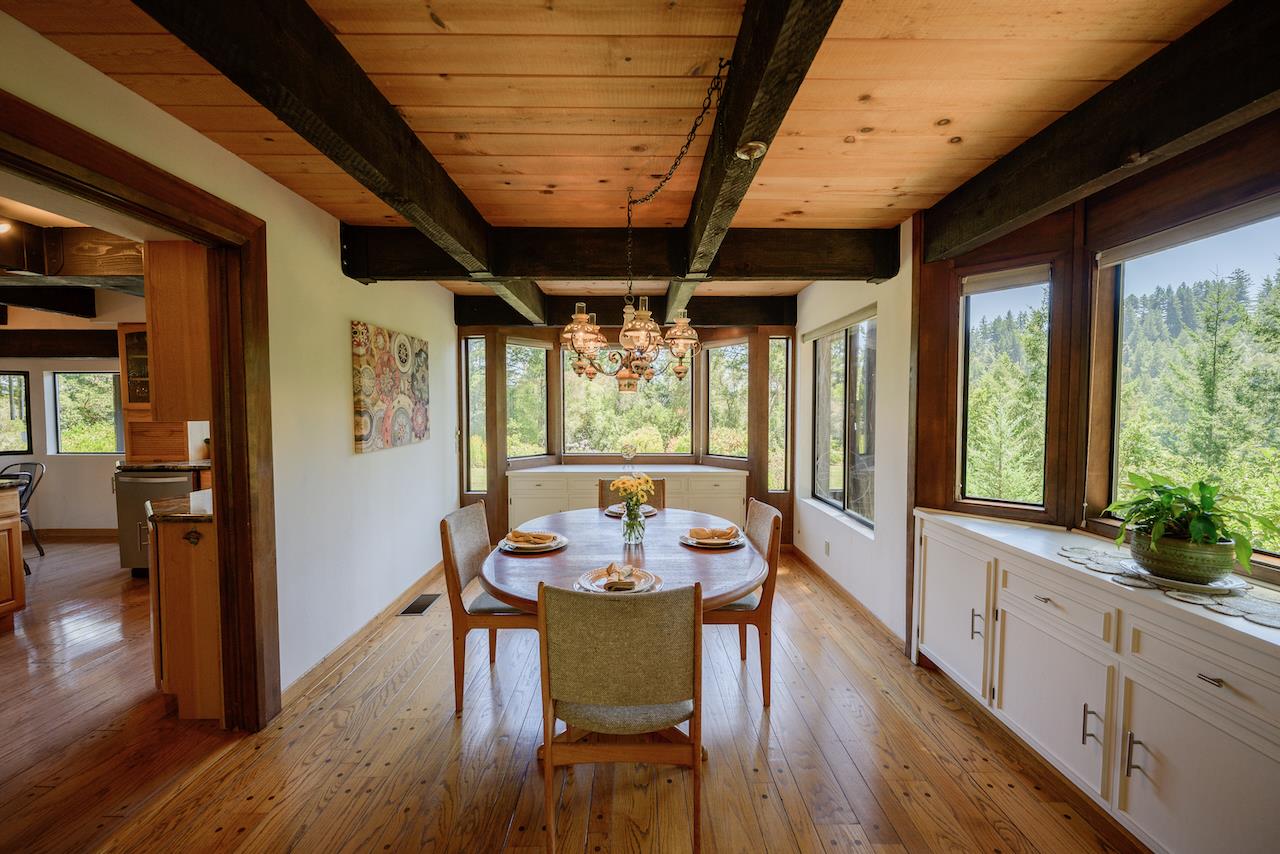 865 Valley View Road