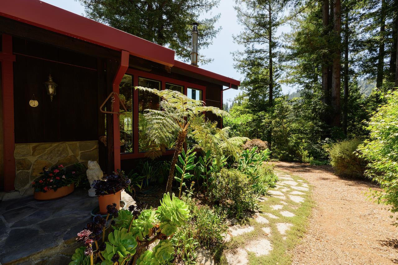 865 Valley View Road