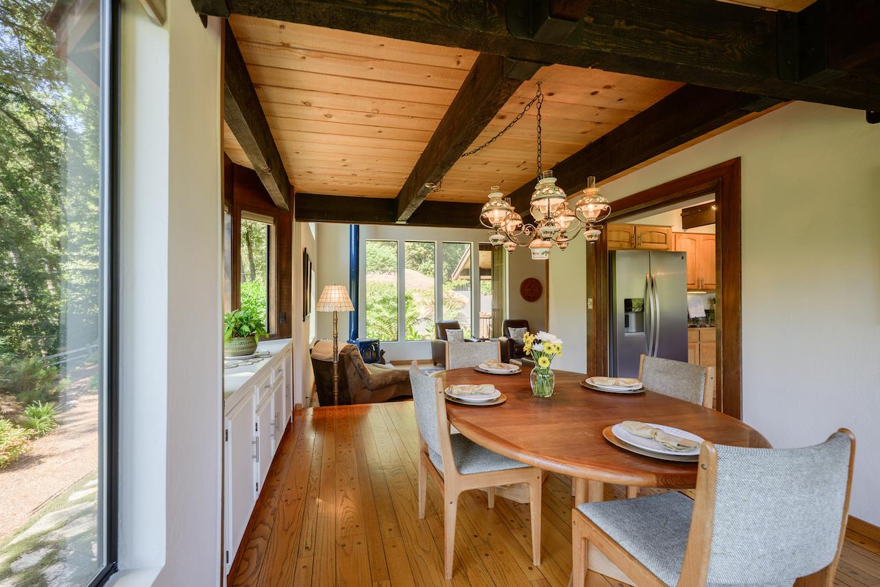 865 Valley View Road