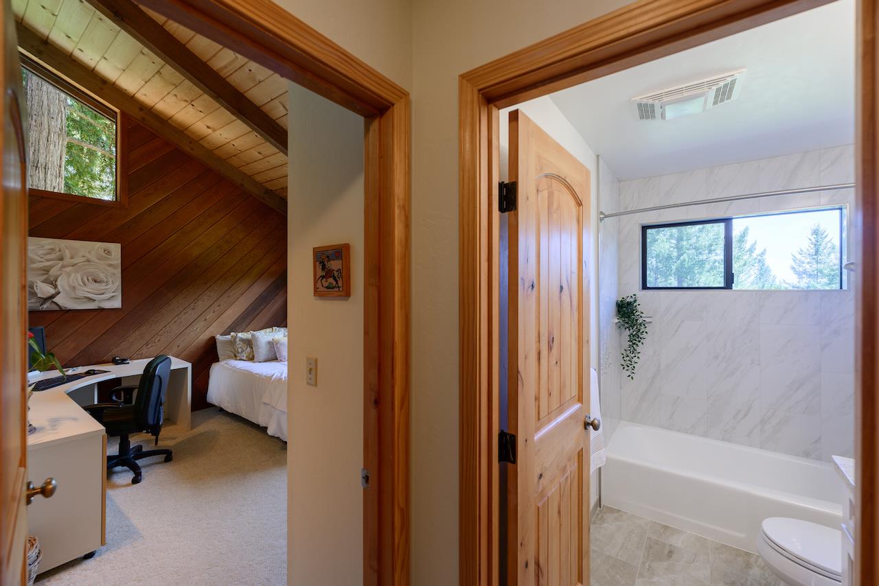 865 Valley View Road