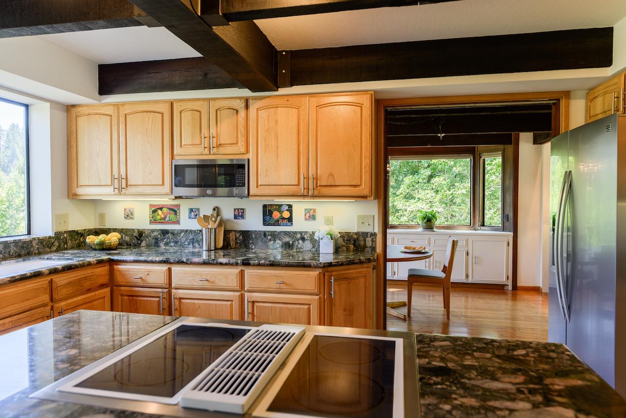 865 Valley View Road