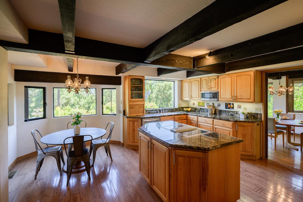 865 Valley View Road