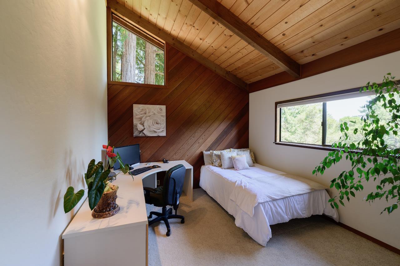 865 Valley View Road