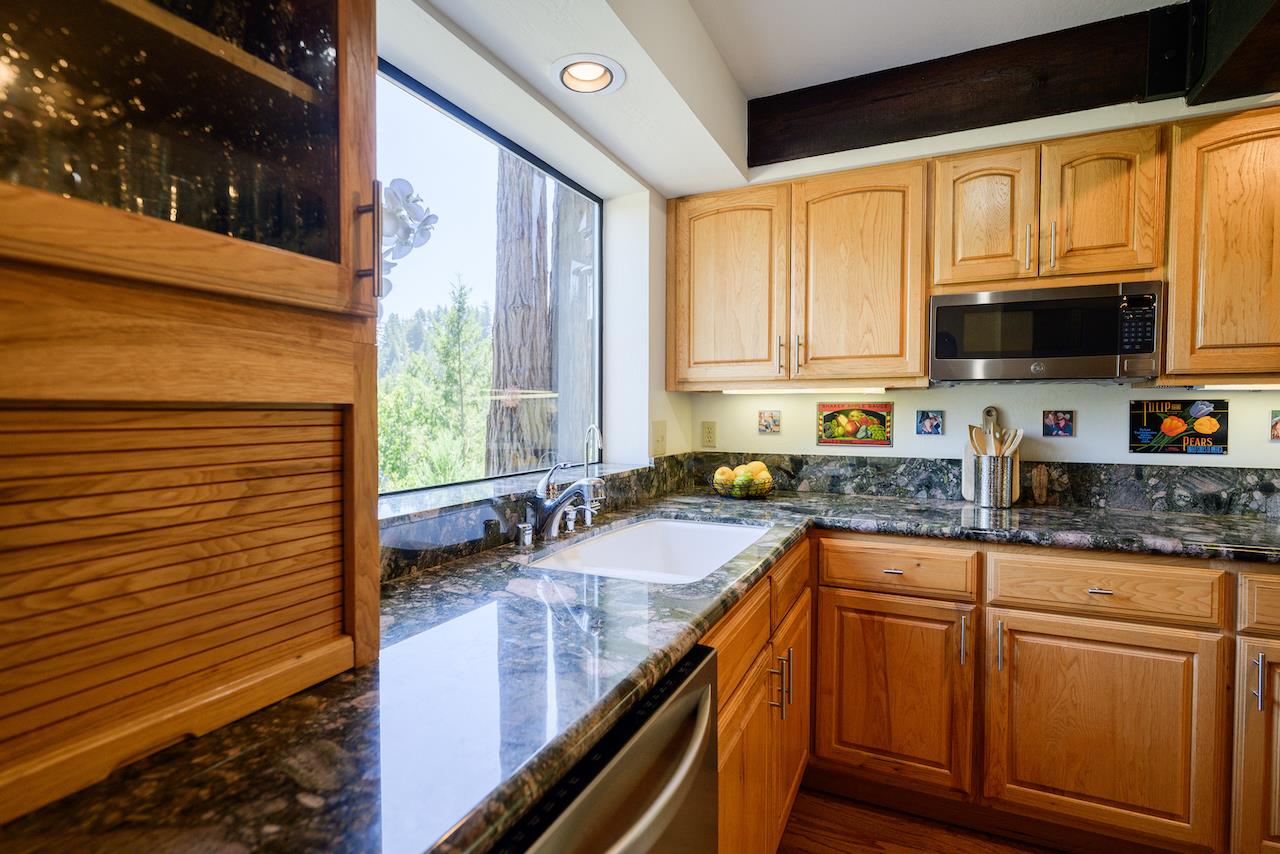 865 Valley View Road