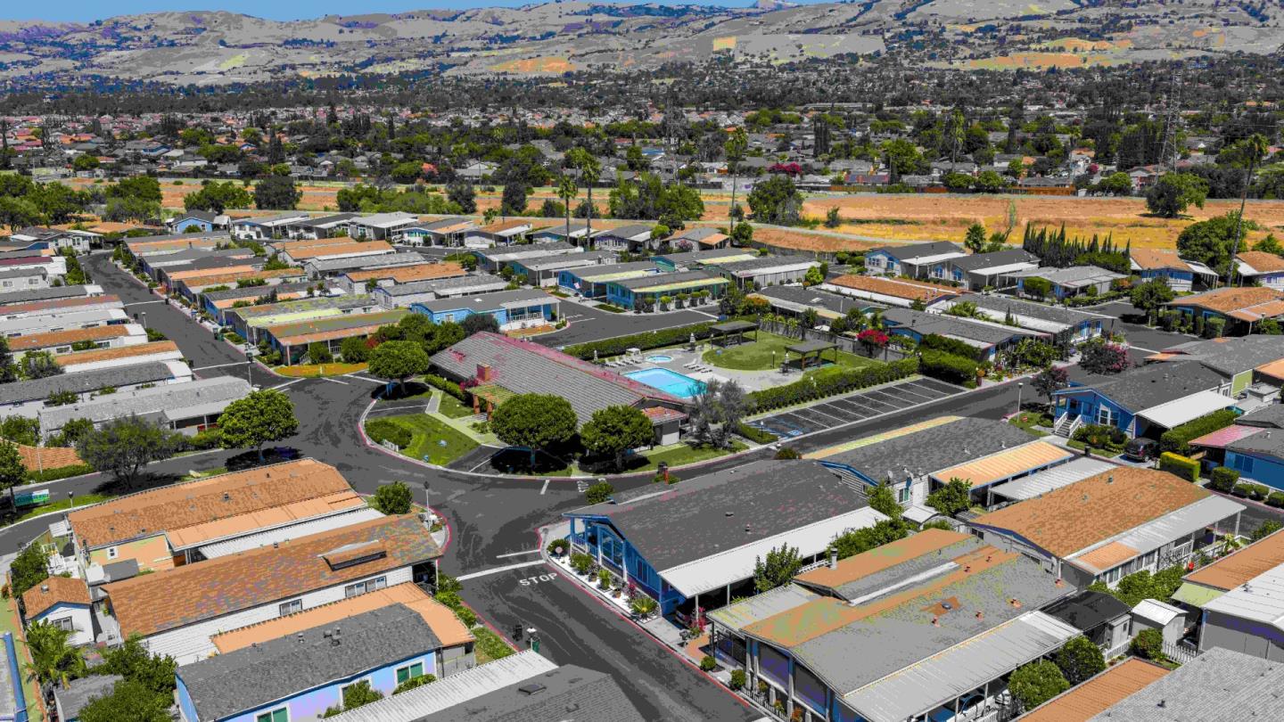 2759 Whispering Hills Drive Unit: 2759