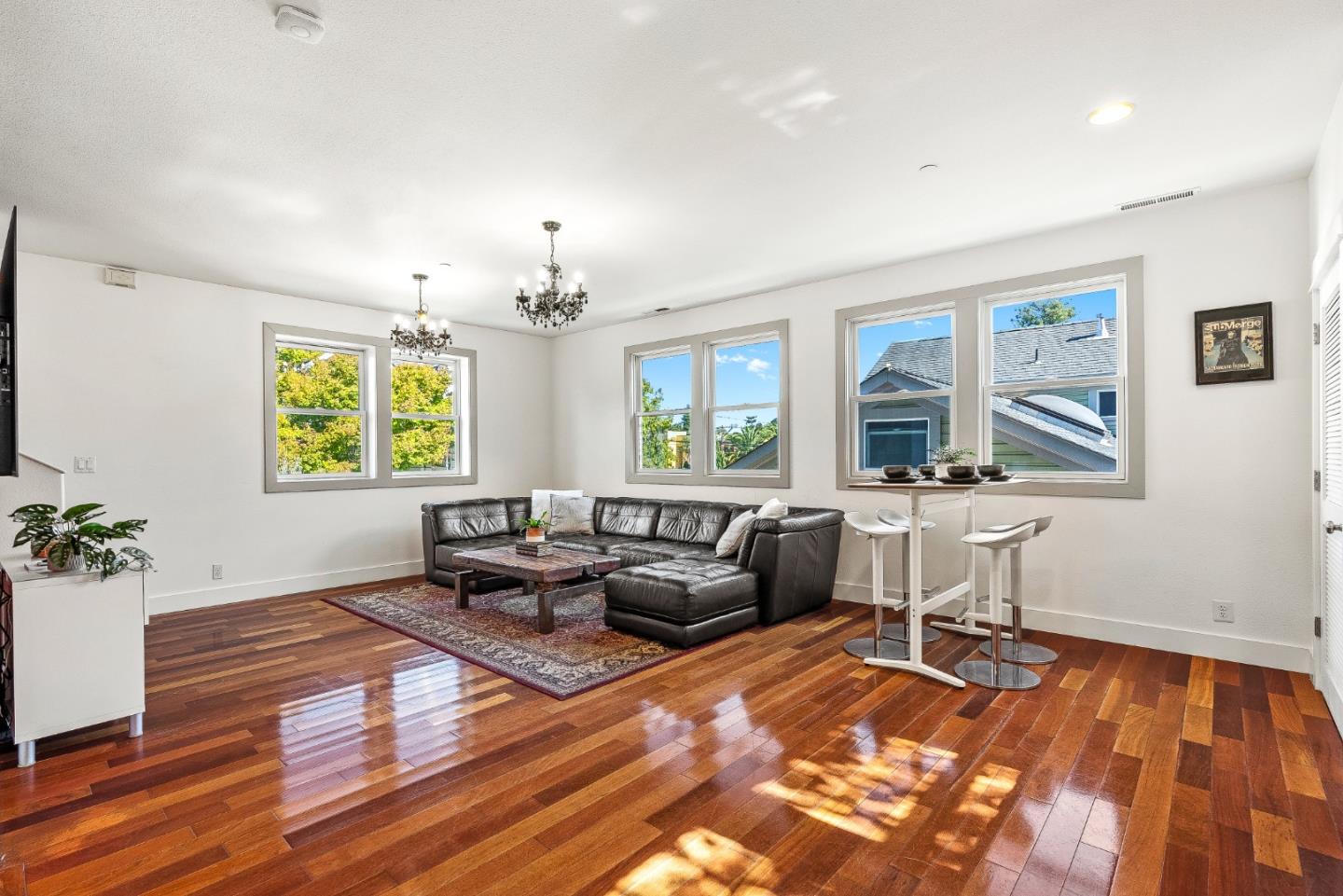 411 Broadway B
