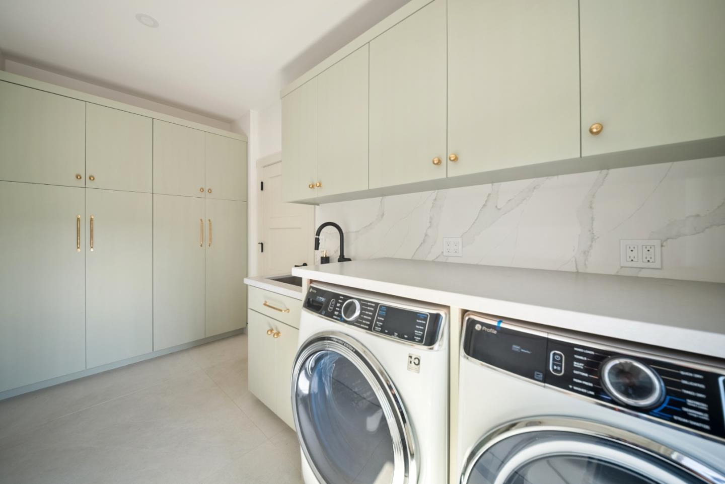 3240 North Main Street