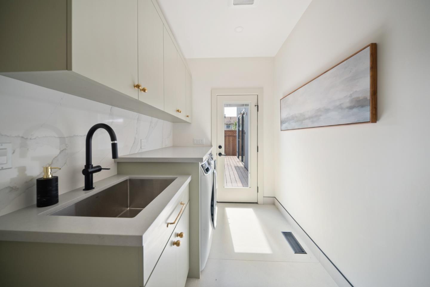 3240 North Main Street