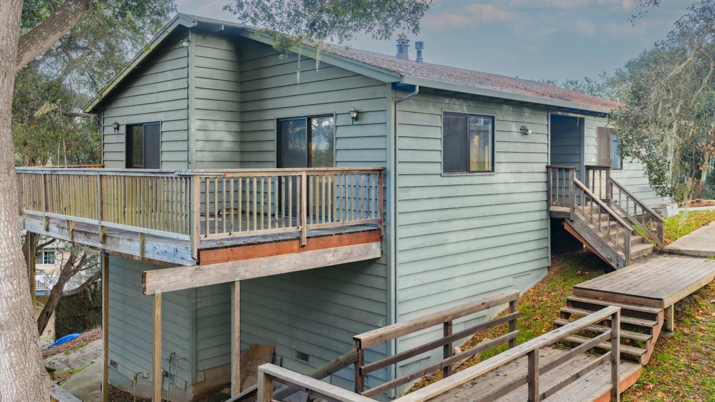 812 Loma Prieta Drive