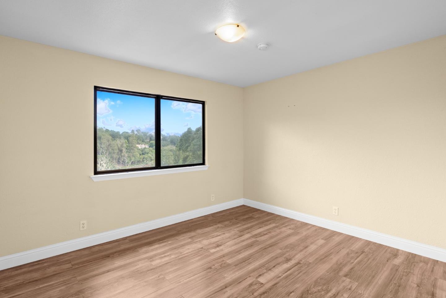 812 Loma Prieta Drive