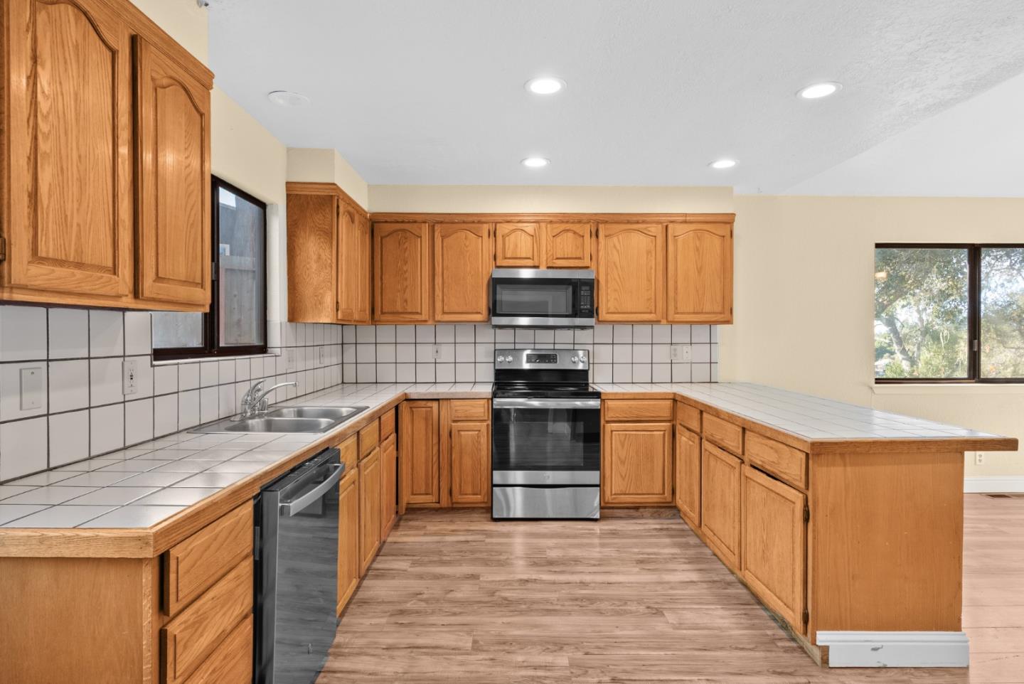 812 Loma Prieta Drive