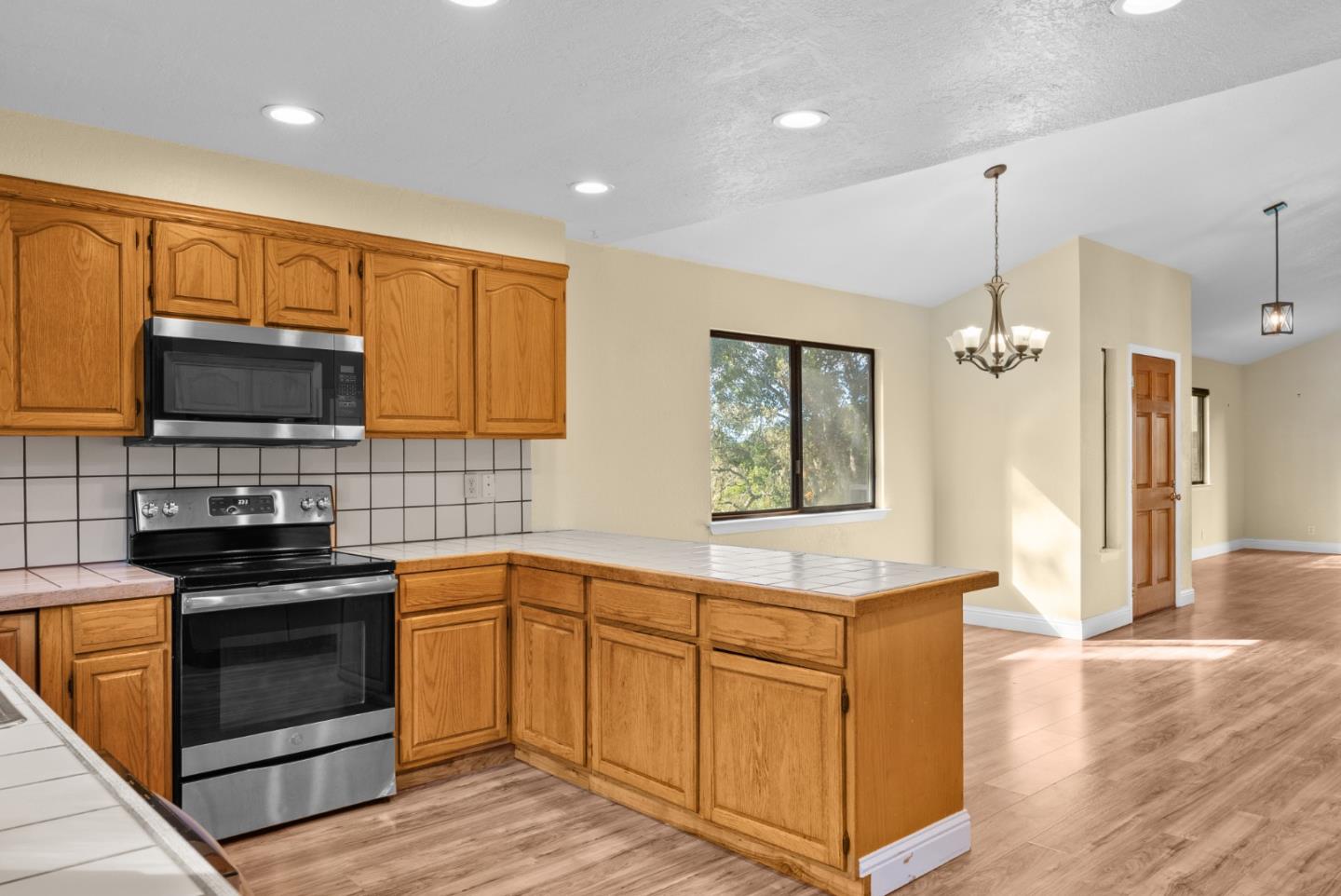 812 Loma Prieta Drive