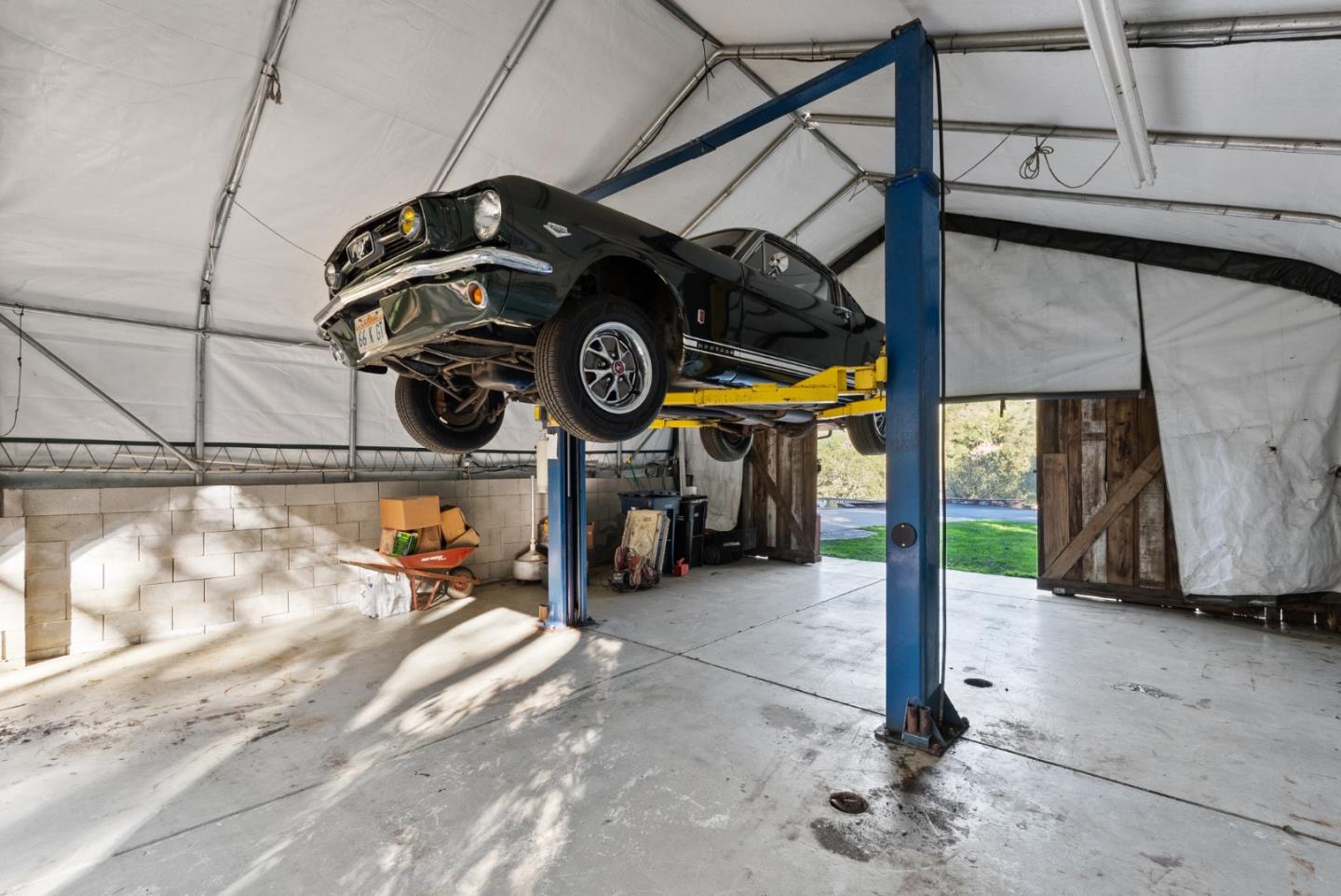 280 Hidden Valley Road