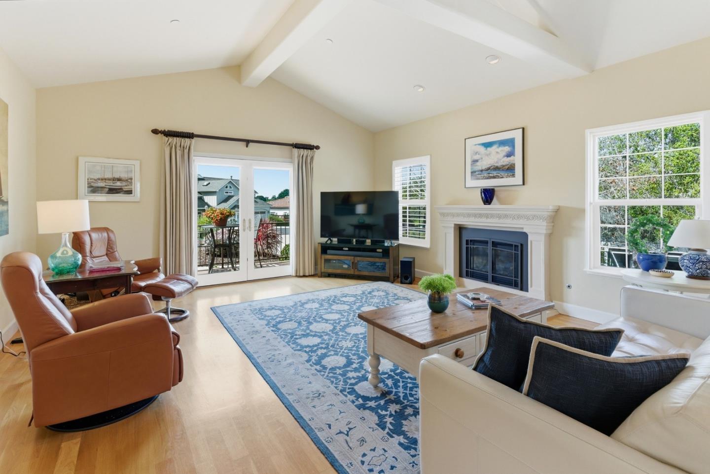 308 Ventana Way