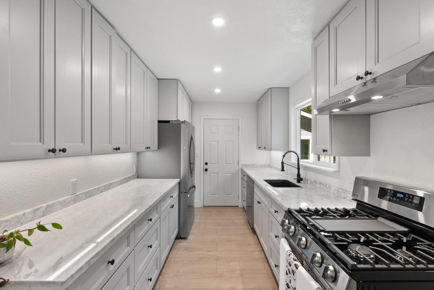 26650 Soquel San Jose Road