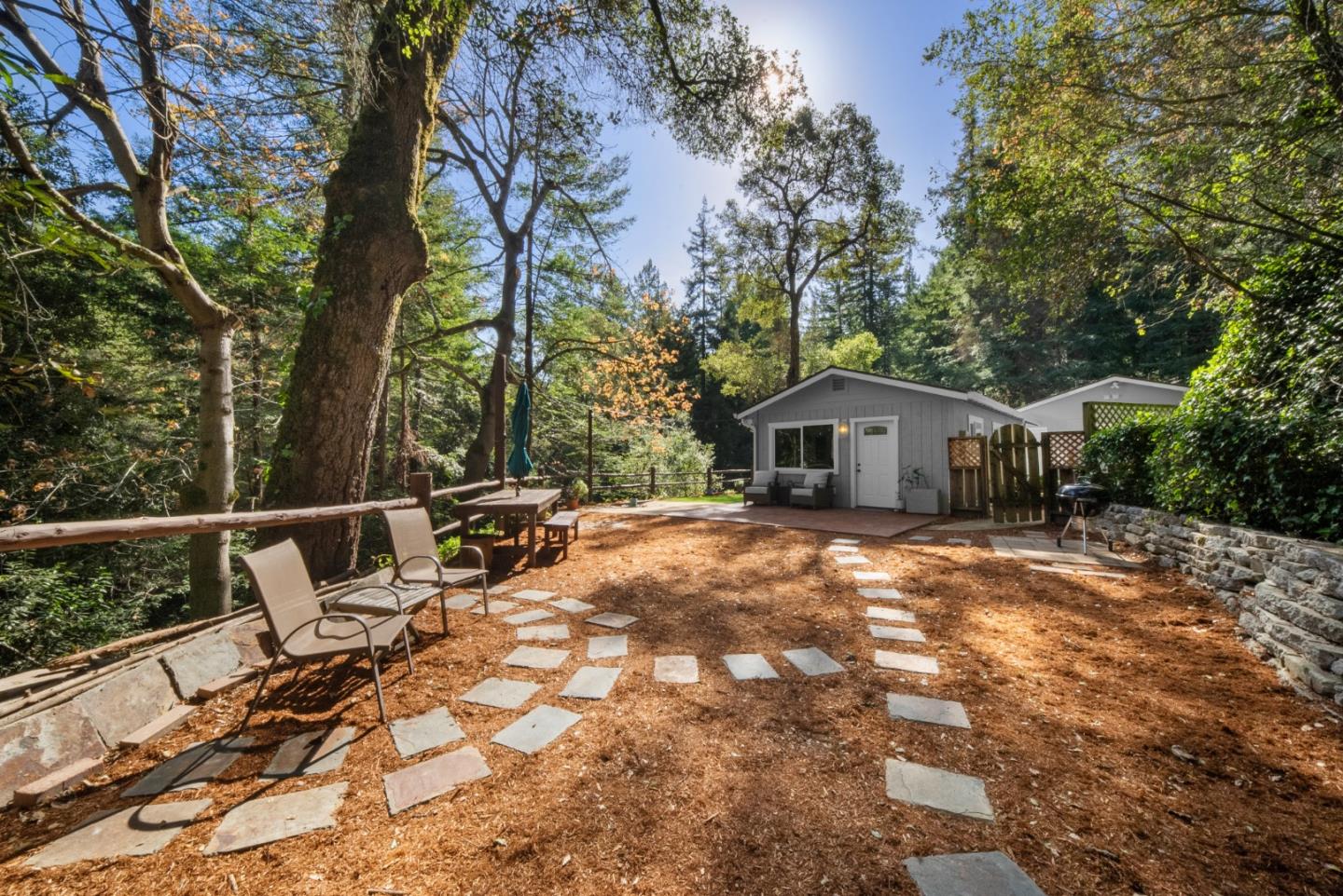 26650 Soquel San Jose Road