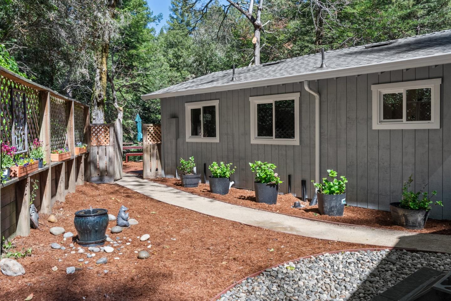 26650 Soquel San Jose Road