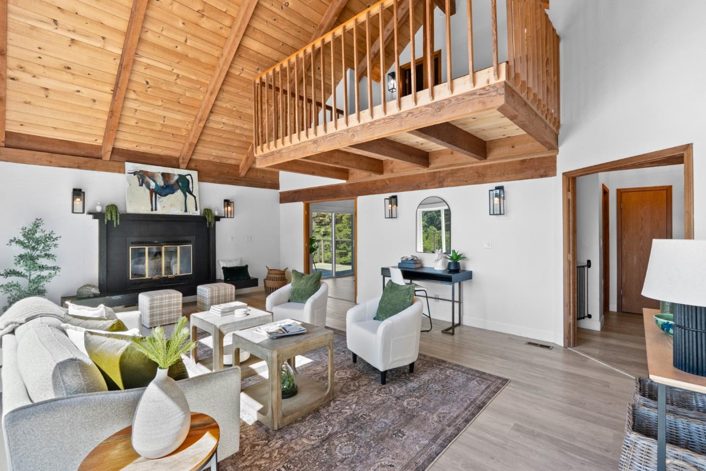 688 Calabasas Road