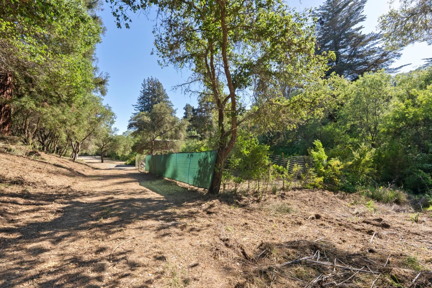 688 Calabasas Road