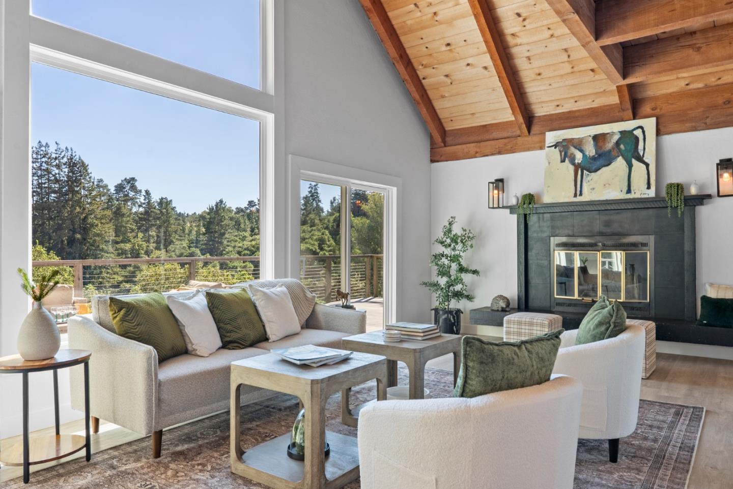688 Calabasas Road