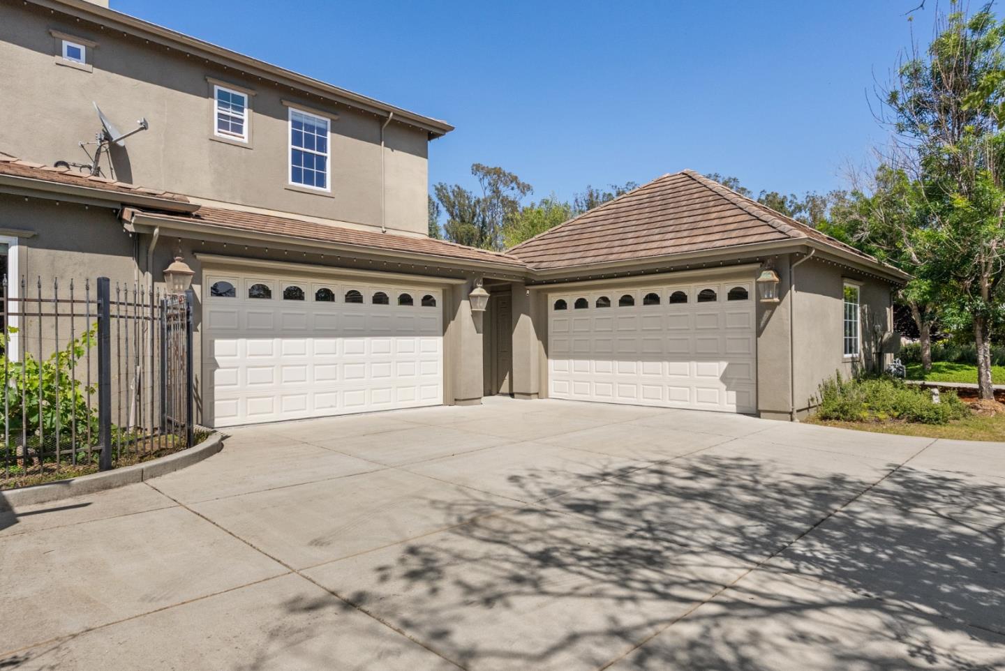 3929 Mainsail Place