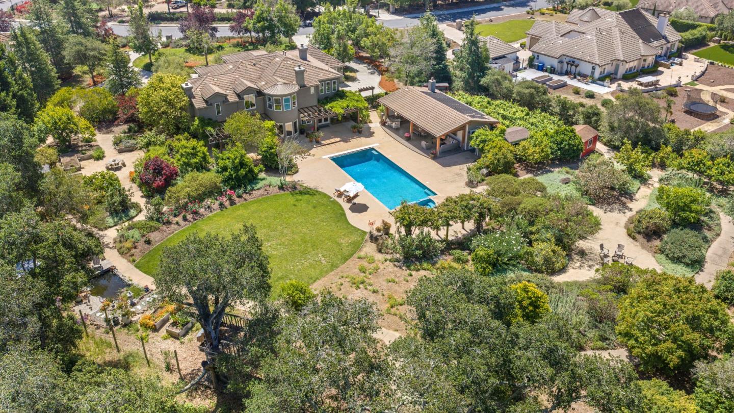 3929 Mainsail Place