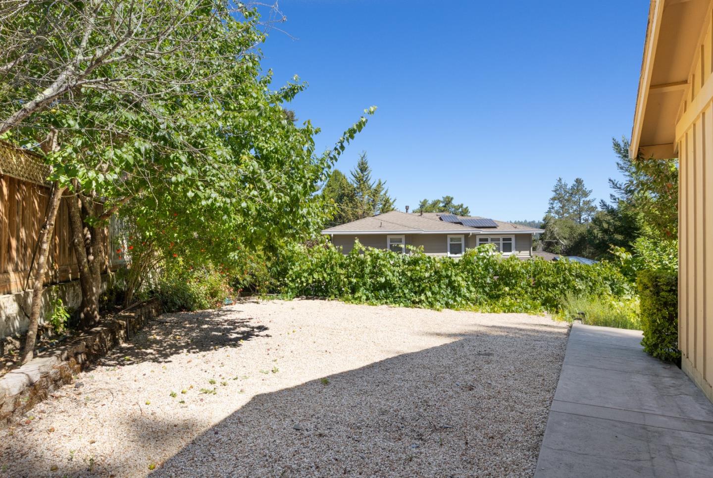 790 Whispering Pines DR