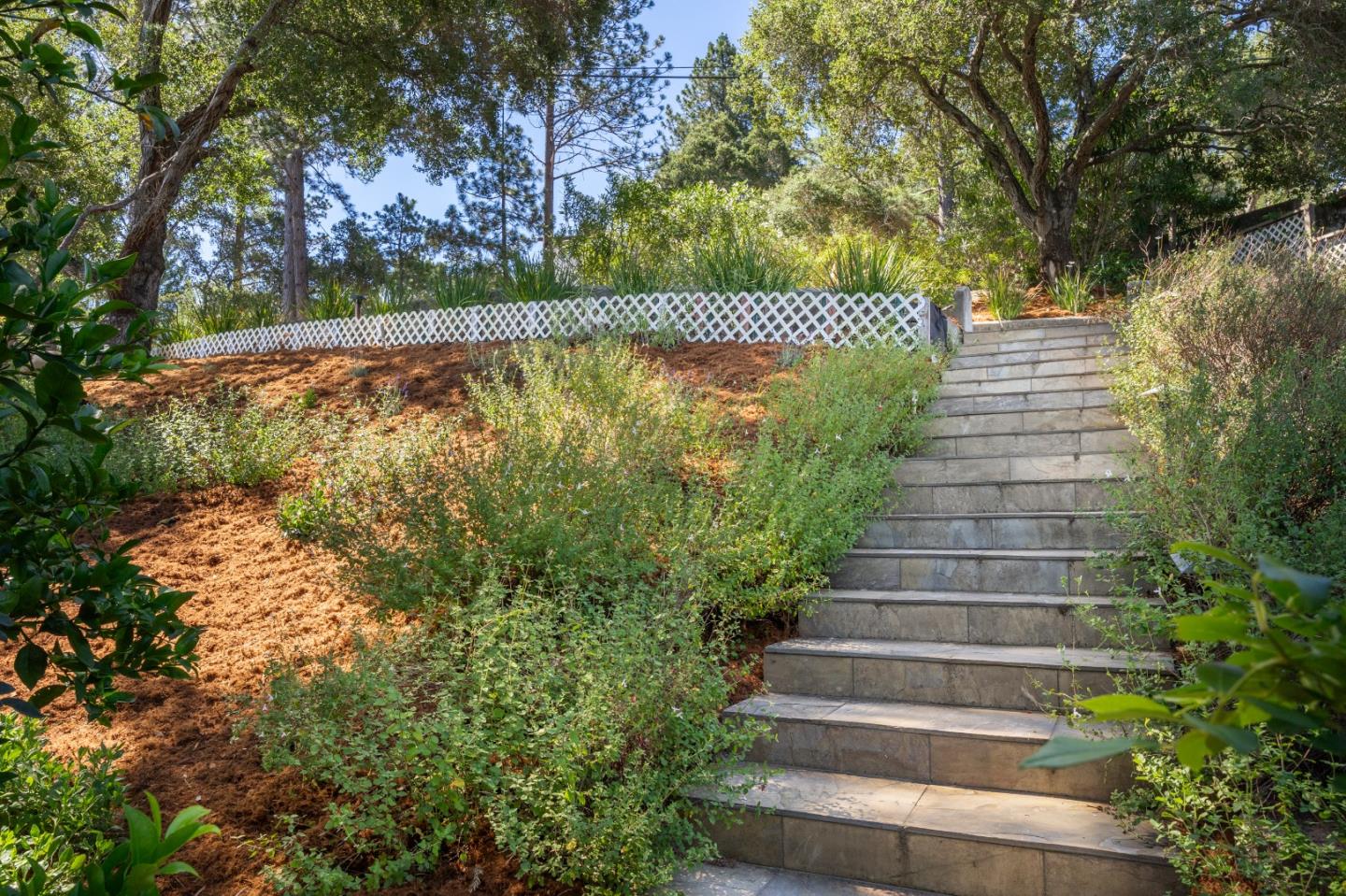 790 Whispering Pines DR