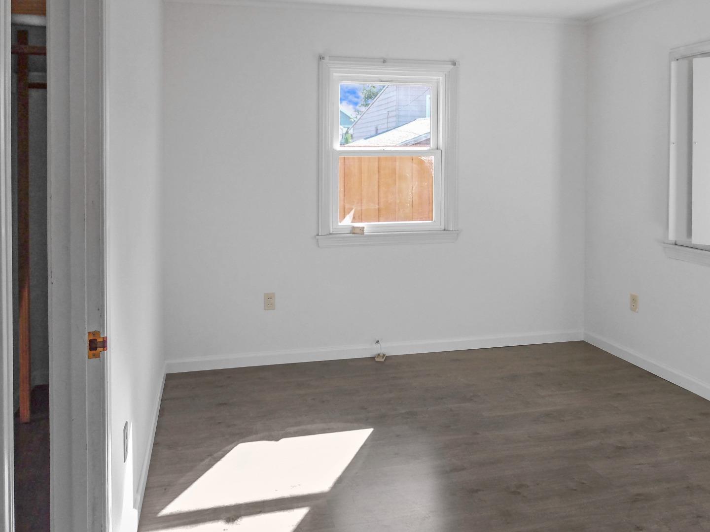 622 Sunset DR
