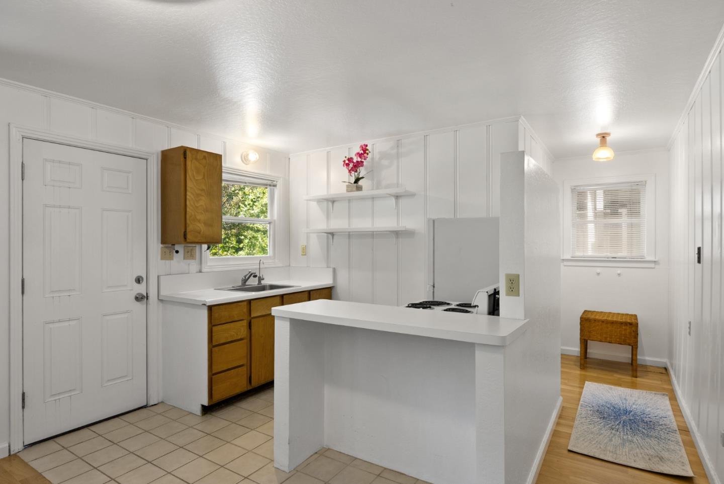 525 Riverview DR