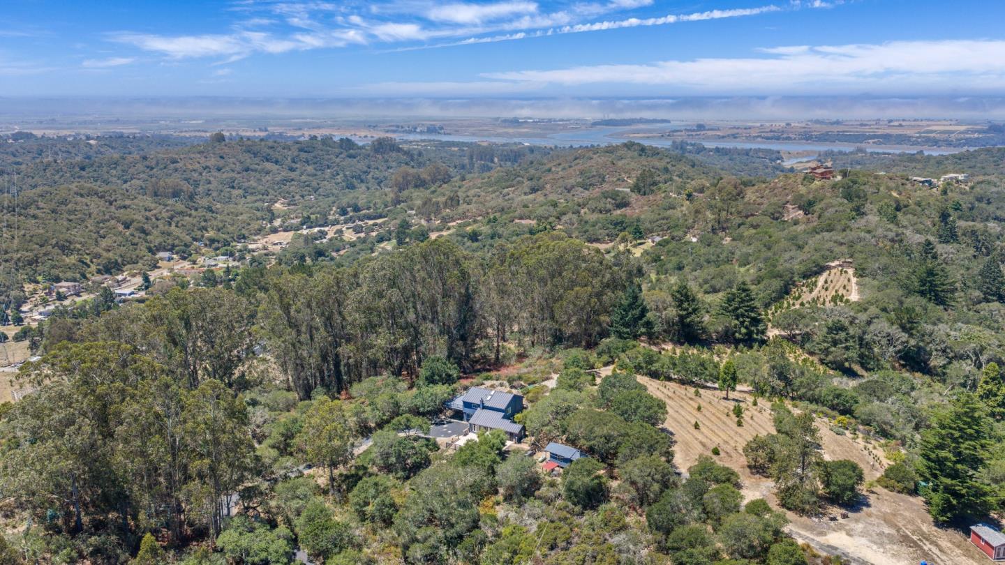 620 Hidden Valley RD