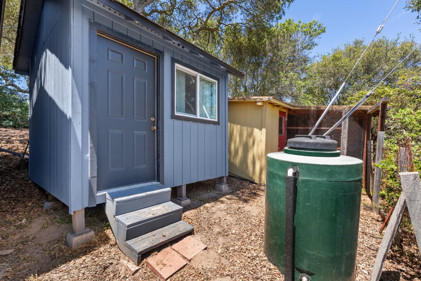 620 Hidden Valley RD
