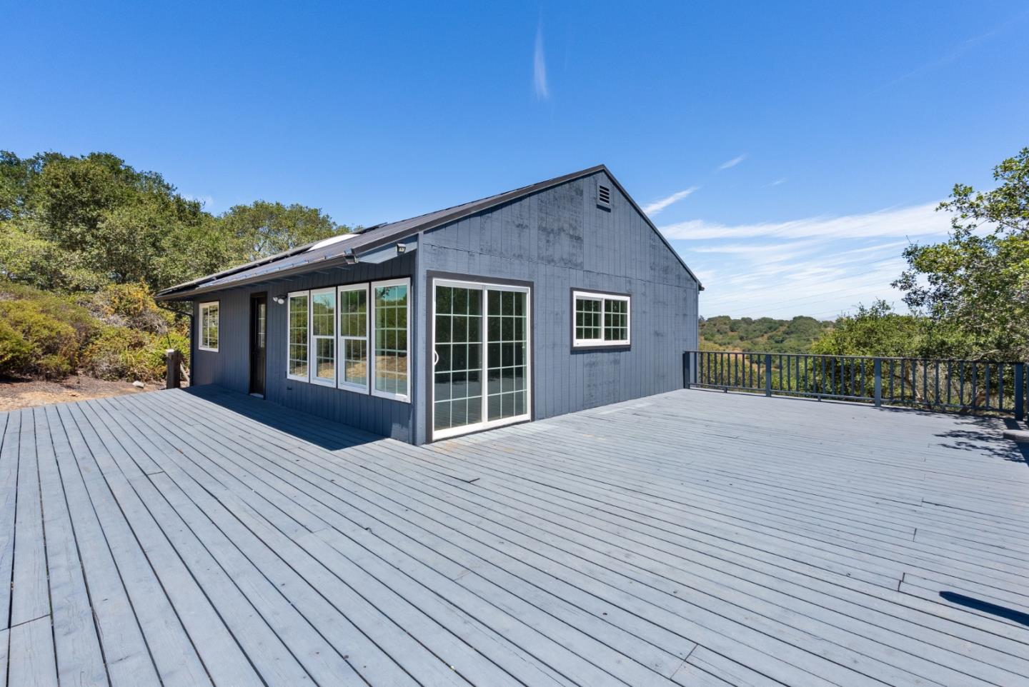 620 Hidden Valley RD