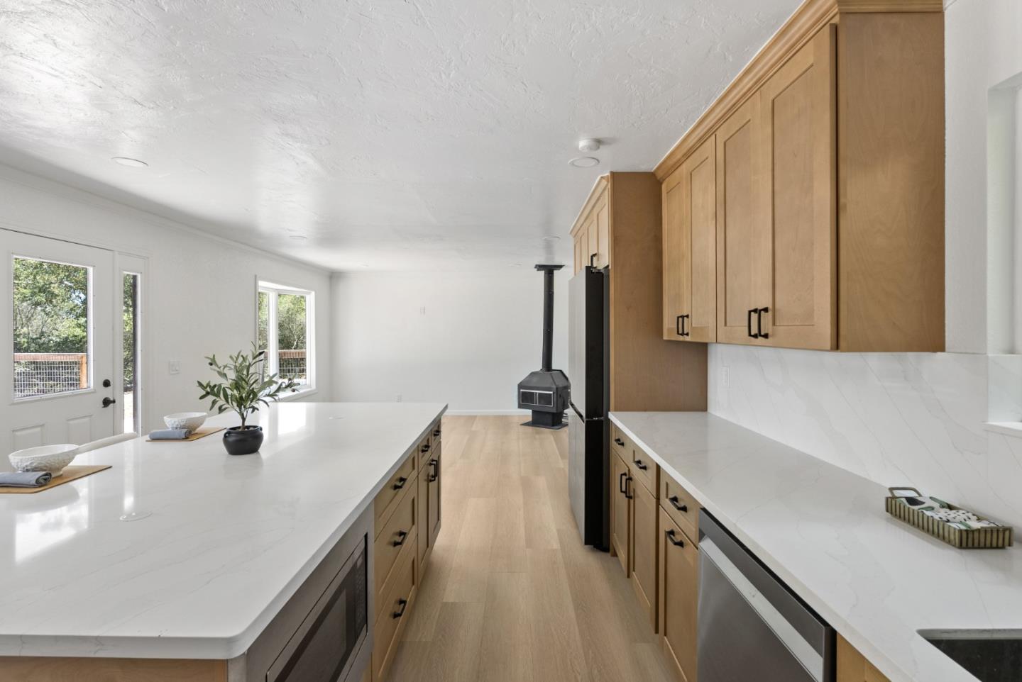 620 Hidden Valley RD