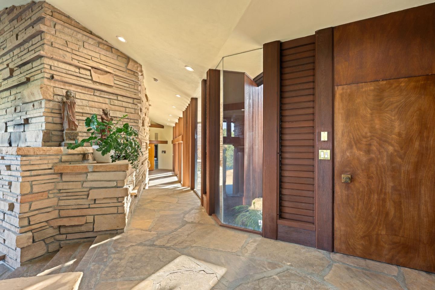 999 N Rodeo Gulch RD