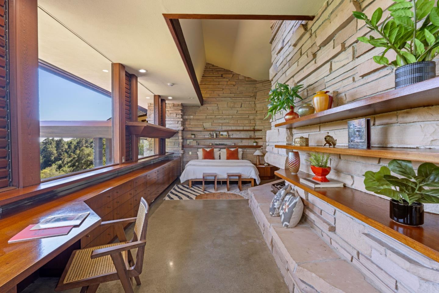 999 N Rodeo Gulch RD